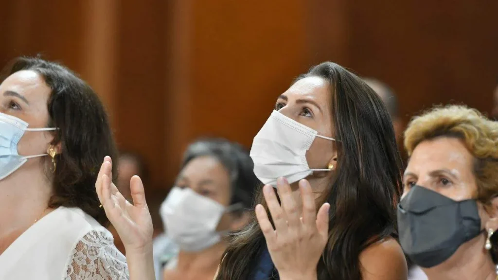 Imagem Oracao Santuario de Aparecida do artigo O Sentido da Quaresma: Convite à oração e reflexão