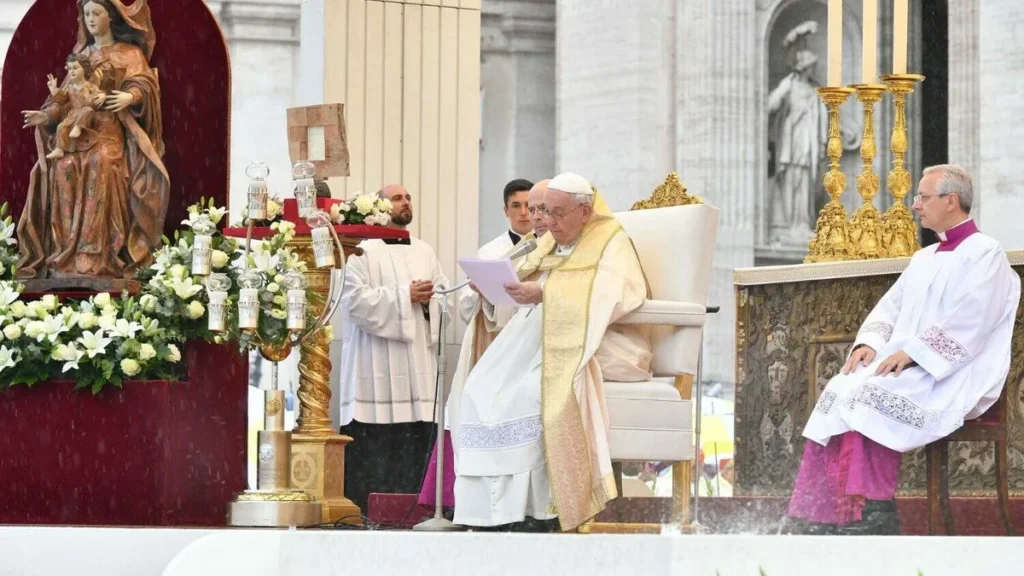 Imagem Papa Francisco na cerimonia de beatificacao de Joao Paulo I do artigo Na beatificação de João Paulo I, Francisco condena instrumentalização da fé