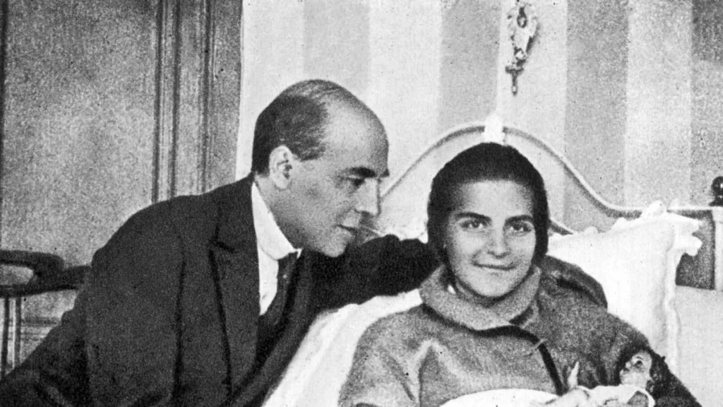 Conchita e seu pai, Francisco Barrecheguren, que se tornou padre redentorista após a morte da filha