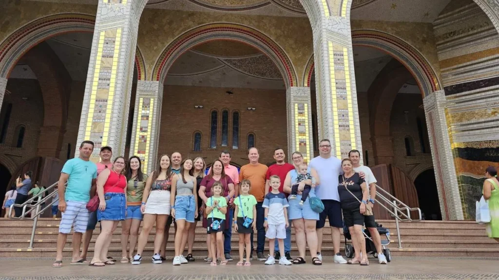 Imagem Devotos de Albertina MG do artigo Há 78 anos, devotos de Albertina (MG) visitam a Mãe Aparecida