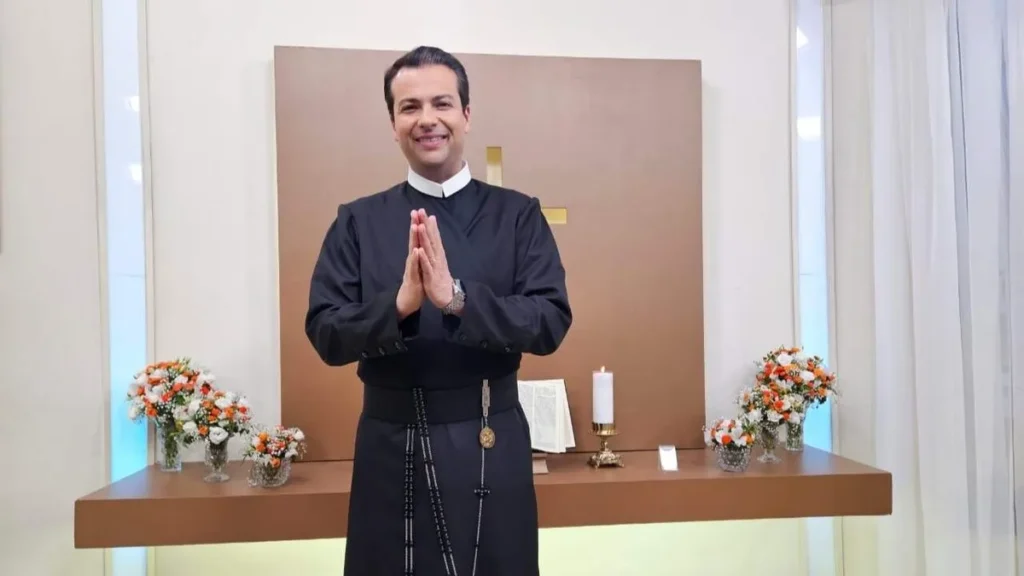 Imagem Intercede por nos by Gabriela Souza do artigo Peregrinos da Esperança: na Misericórdia e na Caridade é tema do “Intercede por Nós”