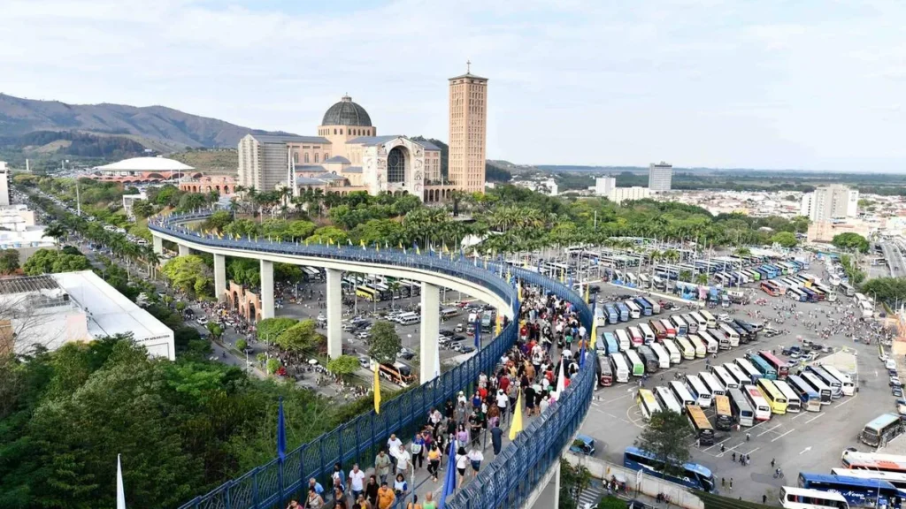 Imagem Passarela da Fe do artigo O que conhecer durante a Novena e Festa da Padroeira