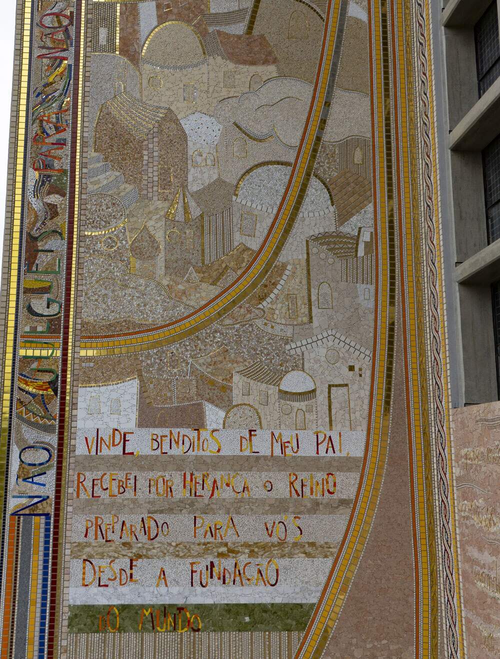 Mosaico da Fachada Oeste: A descida da Jerusalém Celestial