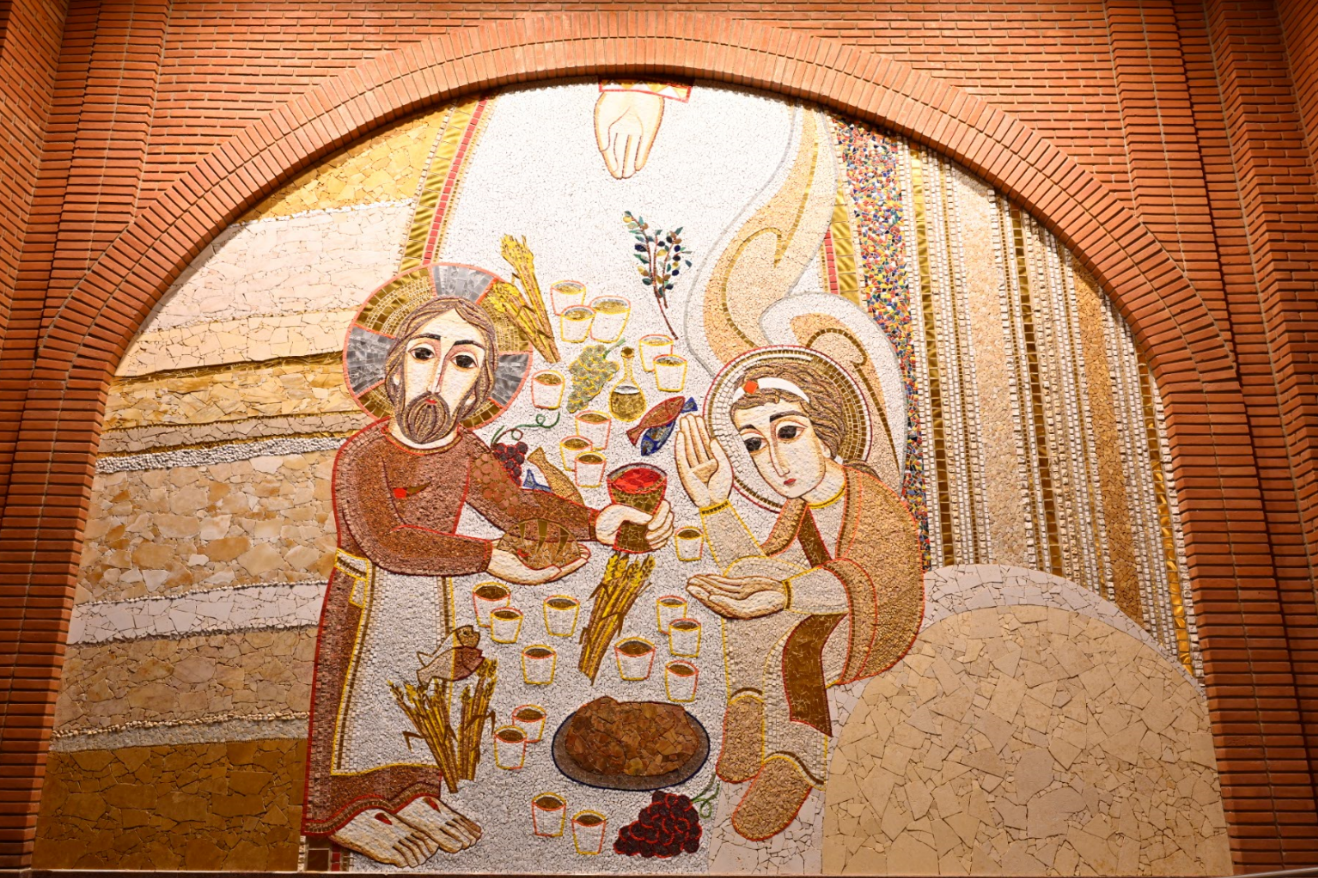 Mosaico da Fachada Sul: A mesa do banquete celeste