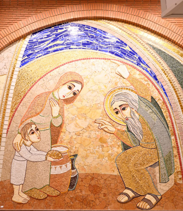 Mosaico da Fachada Sul: A viúva de Sarepta alimenta o profeta Elias