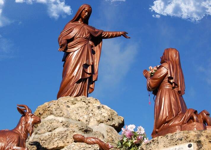 Nossa Senhora de Laus
