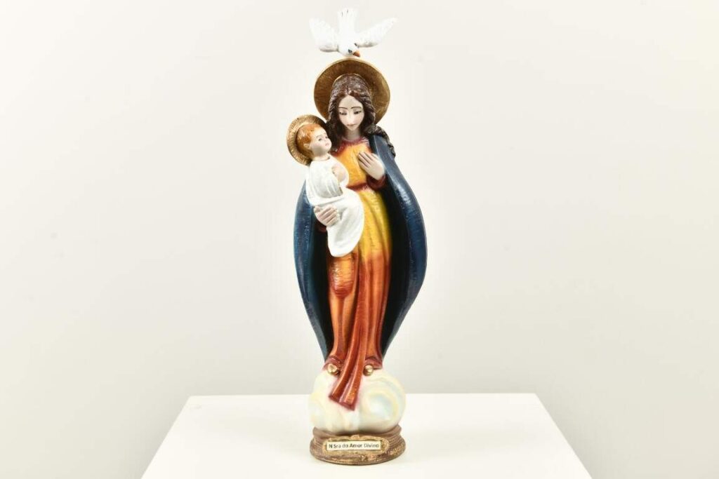 Nossa Senhora do Divino Amor