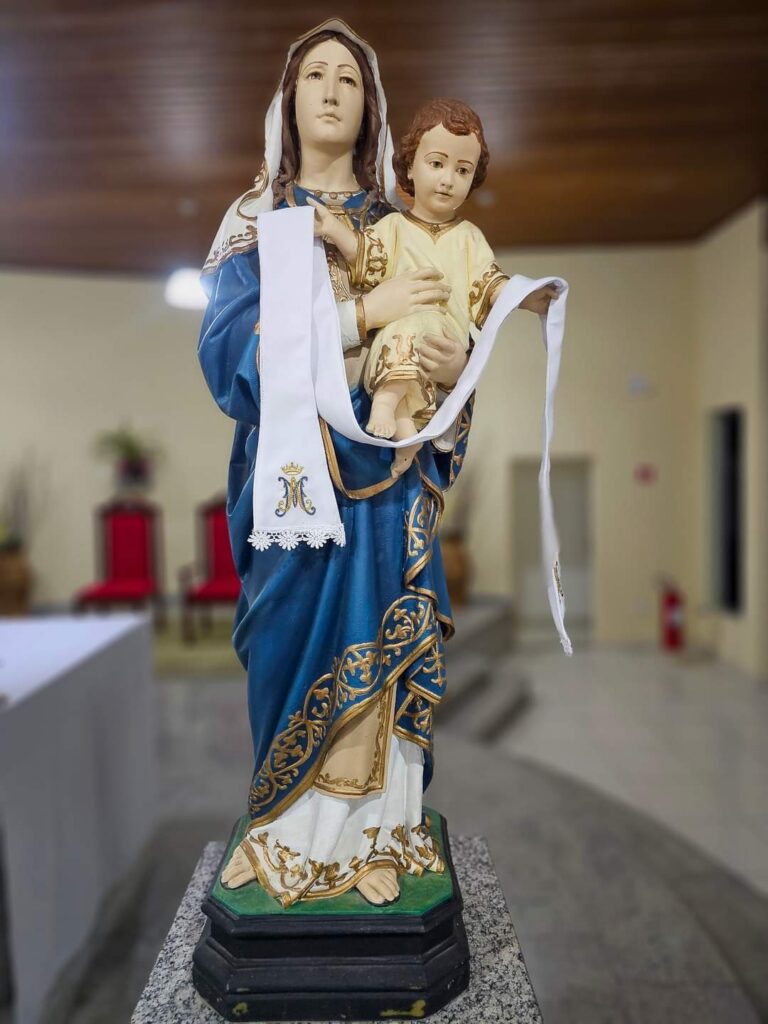 Nossa Senhora Mãe dos Sacerdotes