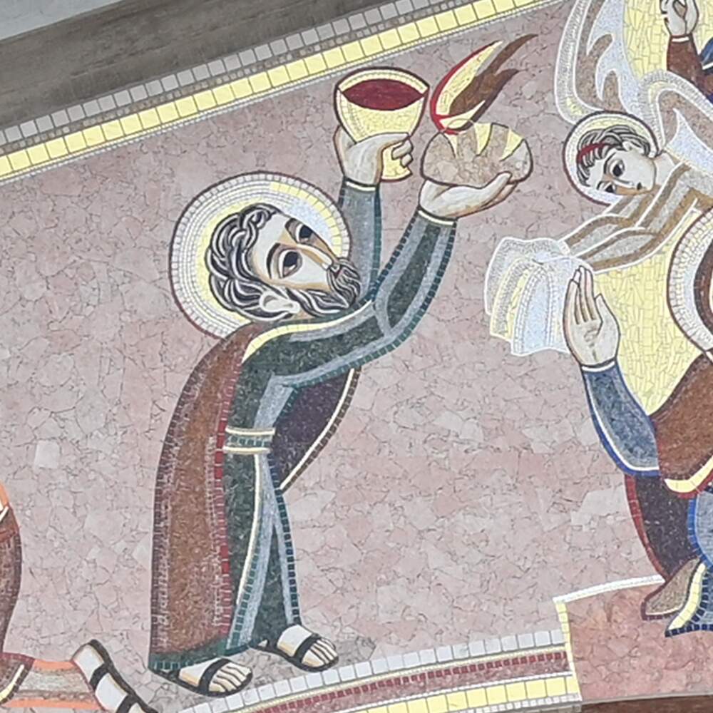 Mosaico da Fachada Sul: Jesus sobe aos céus e envia o Espírito Santo (6 de 13)